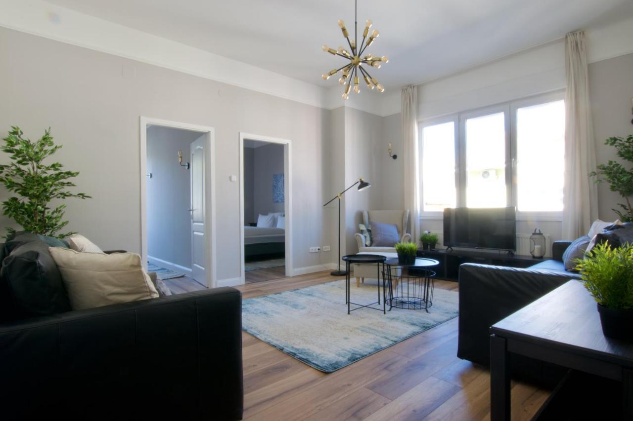 Standard Apartment By Hi5 - Tatra Street Budapest Luaran gambar