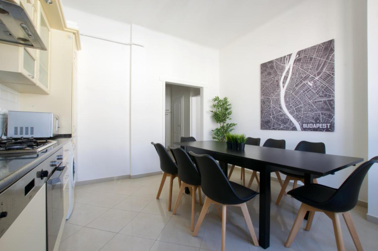 Standard Apartment By Hi5 - Tatra Street Budapest Luaran gambar