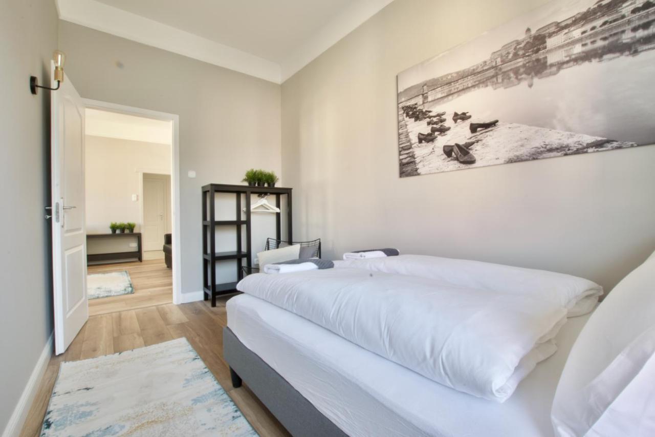 Standard Apartment By Hi5 - Tatra Street Budapest Luaran gambar