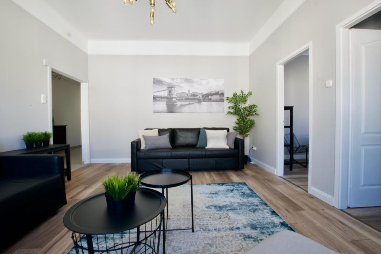 Standard Apartment By Hi5 - Tatra Street Budapest Luaran gambar